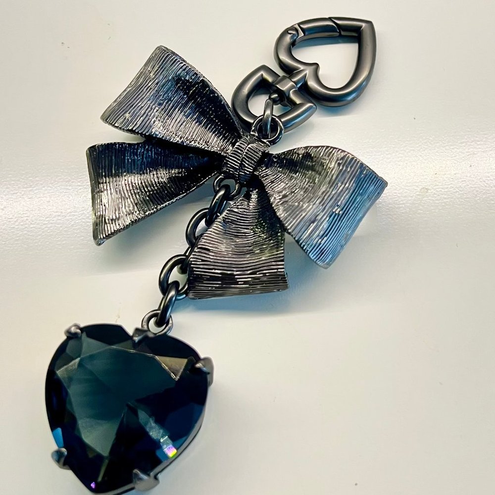 JUICY COUTURE Crystal Heart & black tone Bow Key ring / BagCharm - Pre-loved